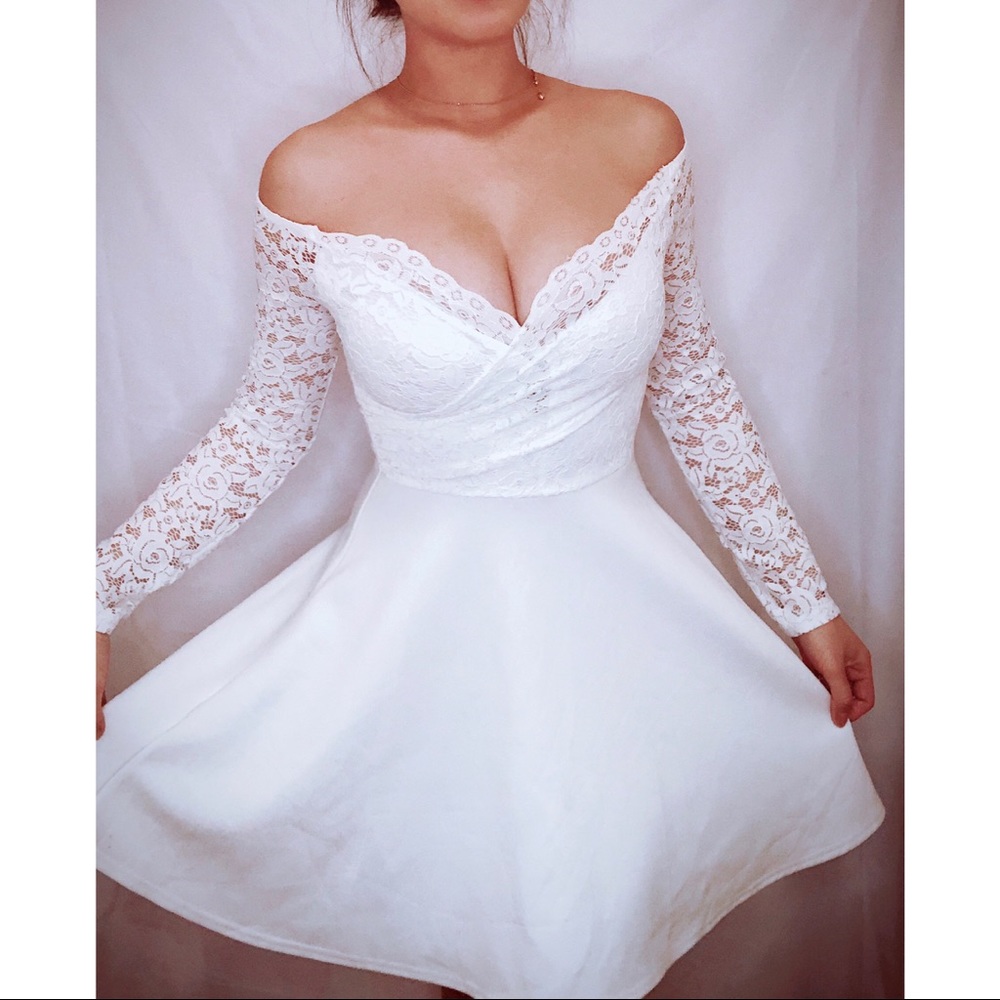 ❌SOLD❌White off shoulder dress